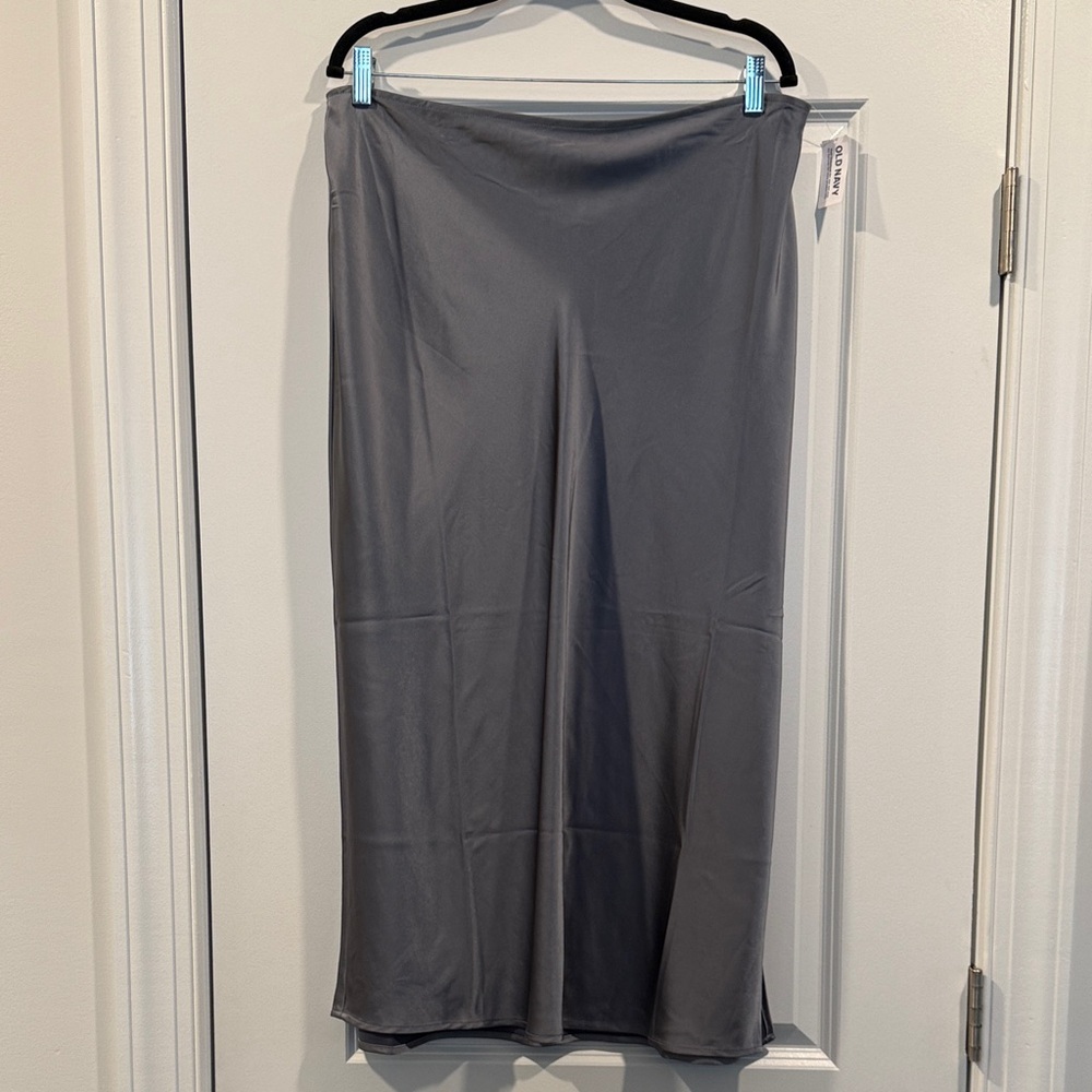 Old Navy Gray Skirt